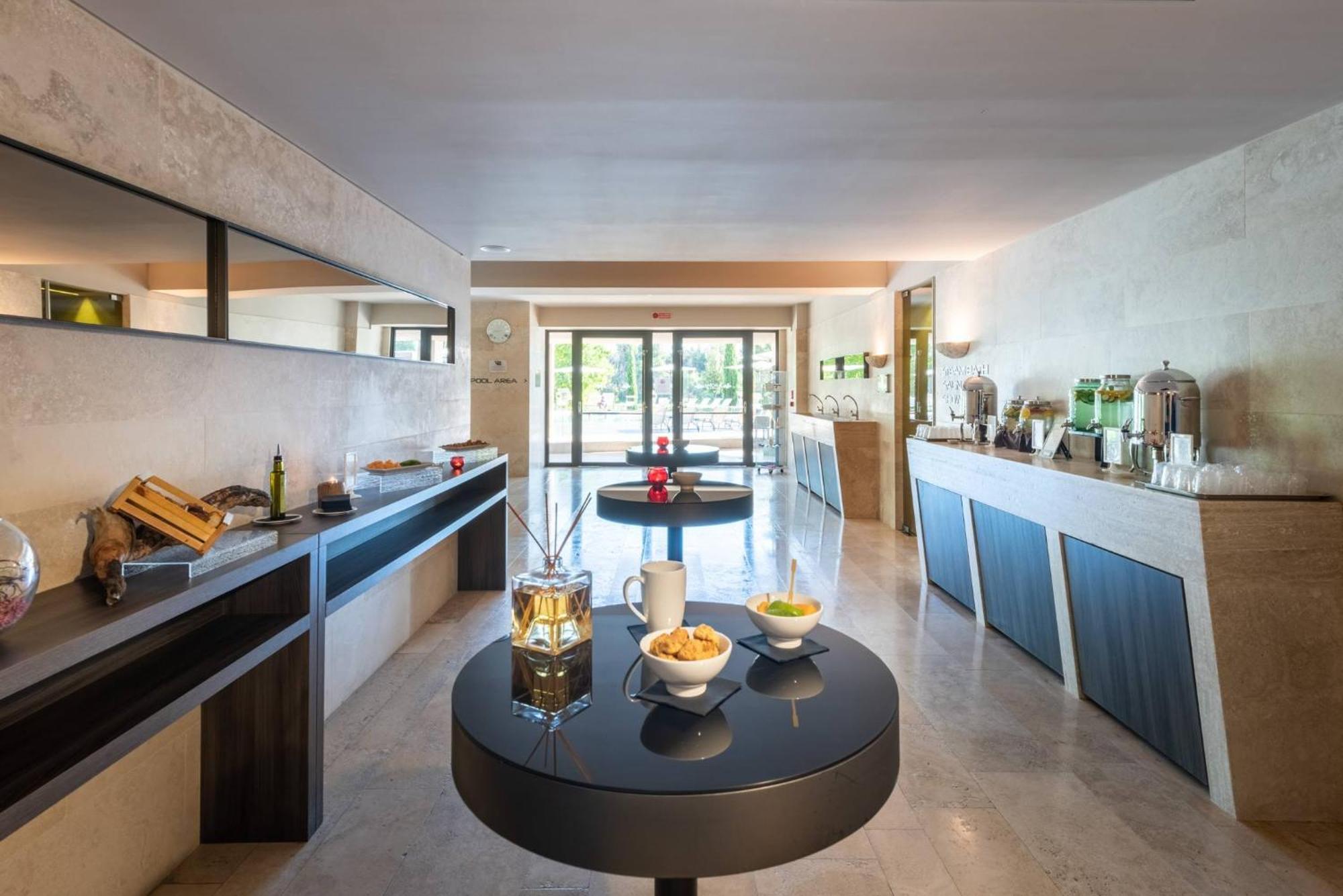 A.Roma Lifestyle Hotel — Photos 3